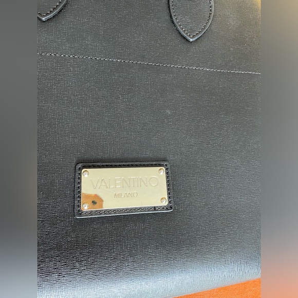 Designer Valentino handbag - Picture 4 of 11